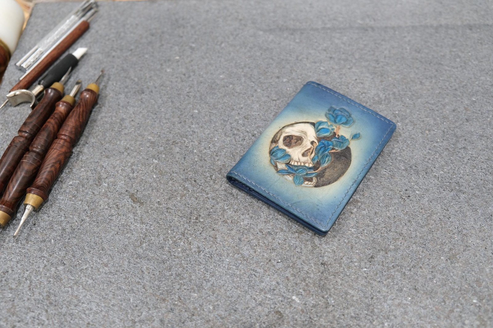Mini Leather Wallet with Hand-Carved Skull and Blue Flowers – Gothic Style, Dark Floral Art Gift, Unique Gift - Image 4