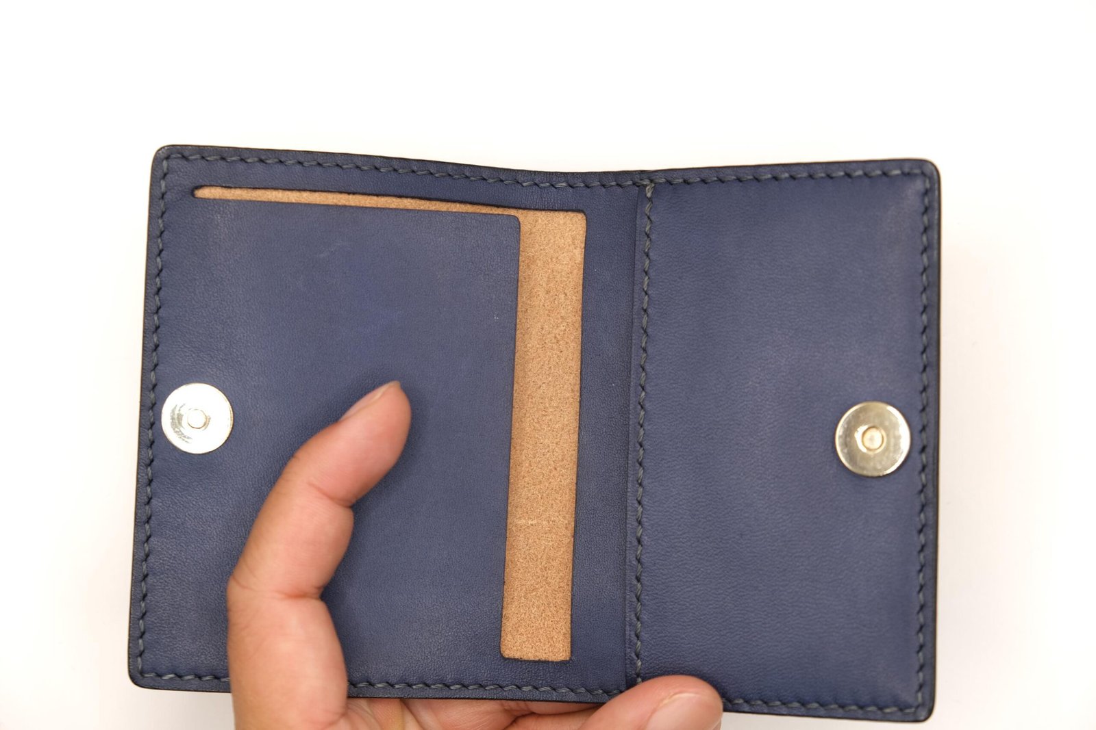 Mini Leather Wallet with Hand-Carved Sea Turtle – Handmade Art - Image 2