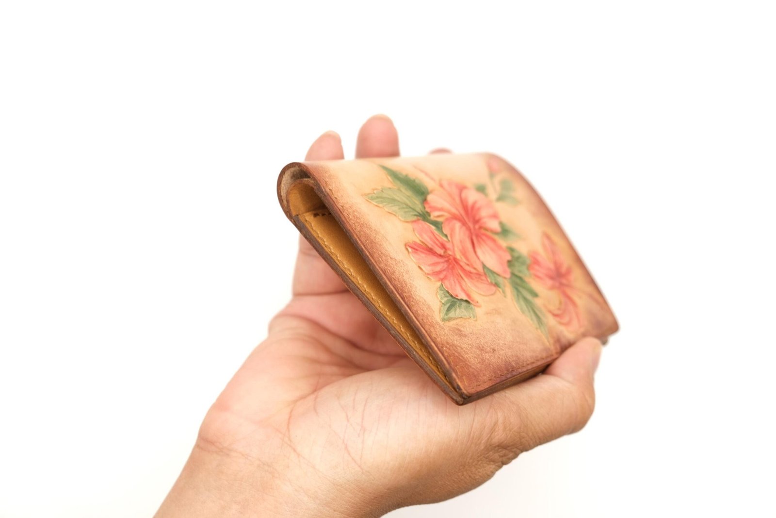 Tall Bifold Leather Wallet with Hibiscus Flowers – Hand-Carved Hawaiian Wallet – Aloha Wallet - Image 10