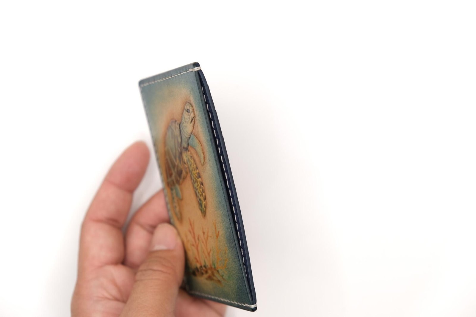 Hand-Carved Leather Card Holder with Sea Turtle – Gift for Ocean Lovers - Image 2