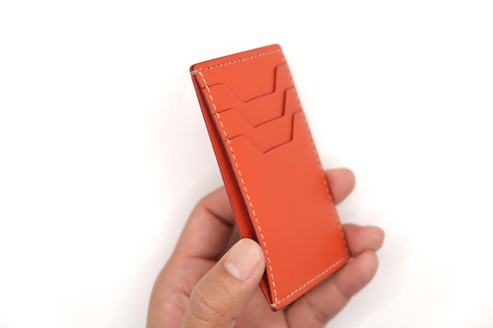 Hand-Carved Leather Card Holder with Daylily – Floral Leather Card Case – Hand-Painted Nature-Inspired Gift for Her - Image 8