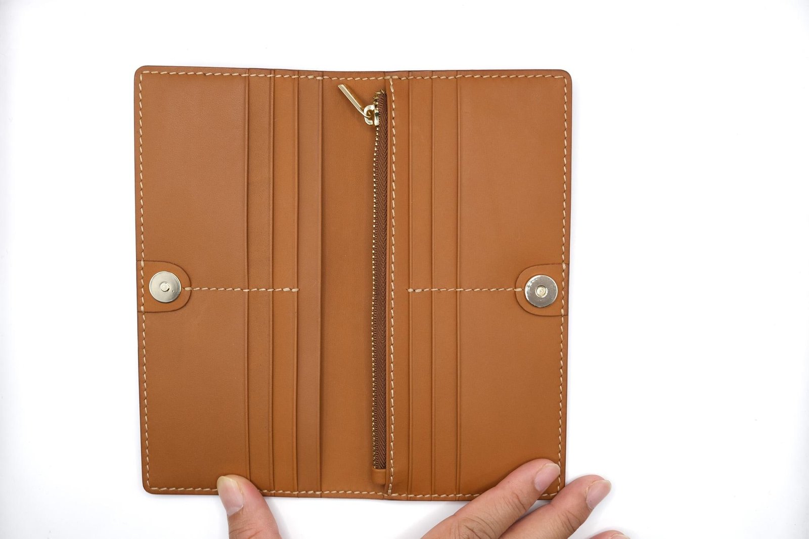 Hand-Tooled Leather Long Wallet – Raccoon Peeking Through Wood Design - Image 9